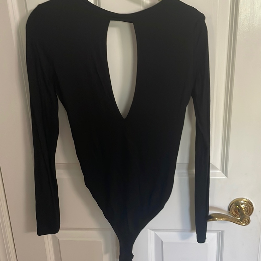 Lulu’s Black long sleeve open back cutout bodysuit